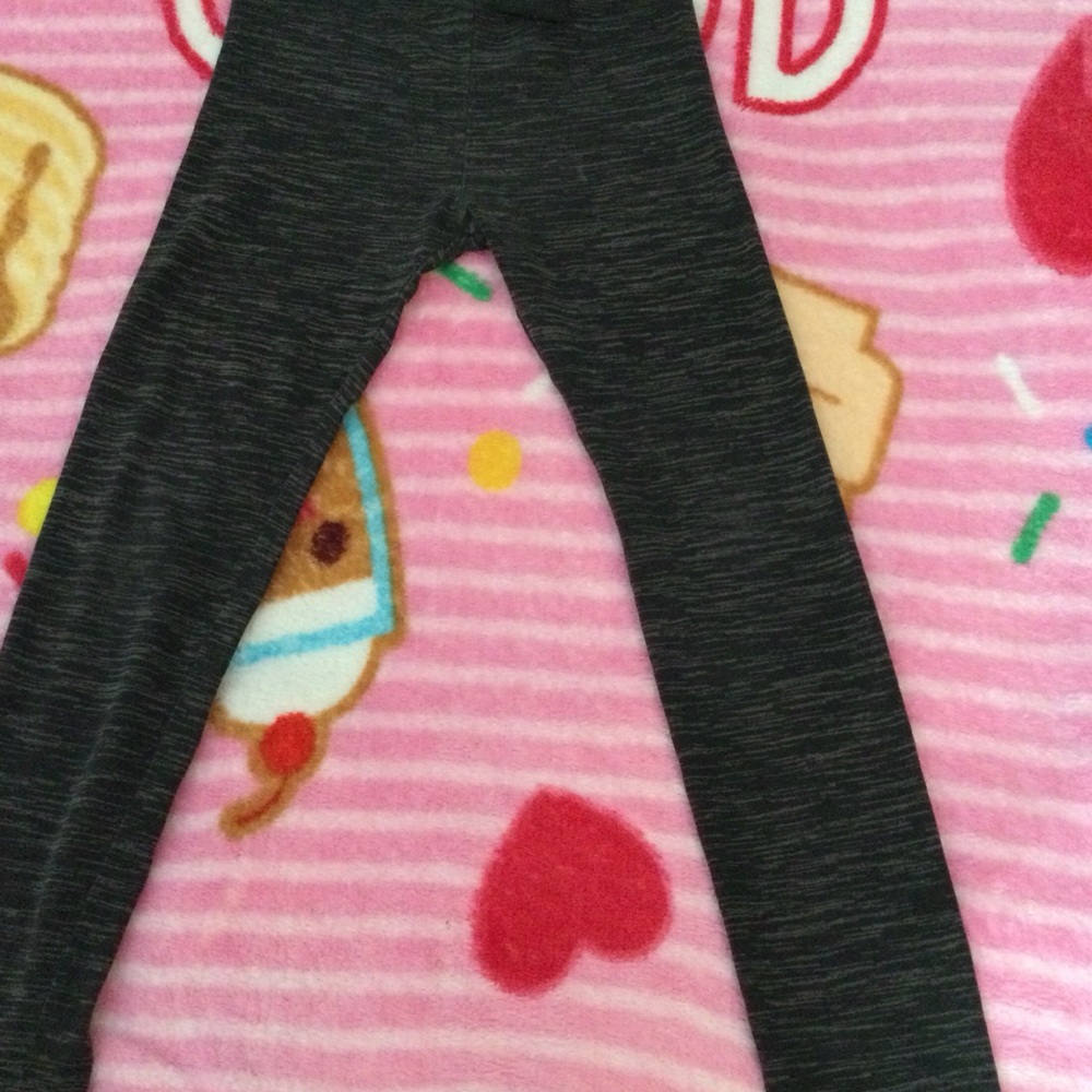 Girls basic H&M leggings. Size 6-7 - Picture 5 of 13